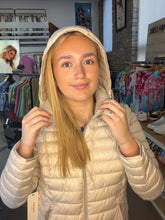 Load image into Gallery viewer, Barbara Lebek 50590062 Coat with hood