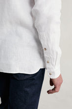 Load image into Gallery viewer, Seasalt B-Wm25180-4325 Men's Curator Shirt Salt
