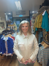 Load image into Gallery viewer, Betty Barclay 4734/1837 Blazer Jacket