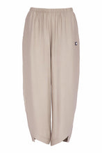 Load image into Gallery viewer, Naya Nas26158 Curved hem trouser