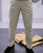 Load image into Gallery viewer, Gurteen 1223 CHINO LONGFORD