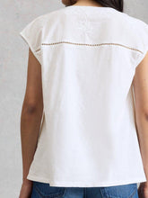 Load image into Gallery viewer, White Stuff 445842 Fliss floral top
