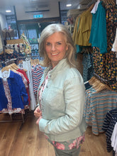 Load image into Gallery viewer, Betty Barclay 4722/1832 Blazer Jacket