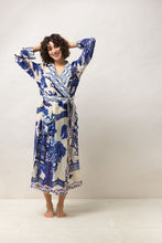 Load image into Gallery viewer, One Hundred Stars Gwngiwblu GOWN