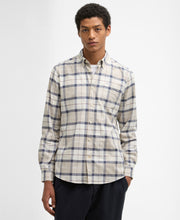 Load image into Gallery viewer, Barbour Msh5070tn41 Barbour Lewis Shirt Oban Mi