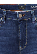 Load image into Gallery viewer, MODERN-FIT JEANS