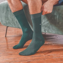 Load image into Gallery viewer, LISLE SOCKS SULTAN GREEN