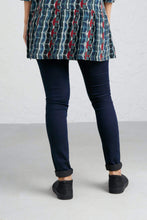 Load image into Gallery viewer, SEASALT BOSVENNING JEGGINGS NAVY BLUE