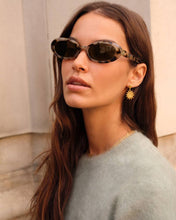Load image into Gallery viewer, Katie Loxton Klsg112 NISSI SUNGLASSES
