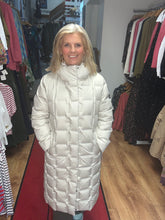 Load image into Gallery viewer, Frandsen 551 576 FRANDSEN DOWN COAT
