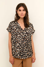 Load image into Gallery viewer, Culture 50109251 CUvinca SS Blouse
