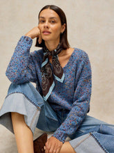 Load image into Gallery viewer, White Stuff 446748 TEXTURE V NECK JUMPER
