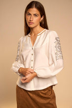 Load image into Gallery viewer, Tinta &amp; Bariloche 4003568 CAMISA TINTA SHIRT
