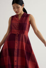 Load image into Gallery viewer, Seasalt B-Wm39634-38083 Sleeveless Carved Wood Dress
