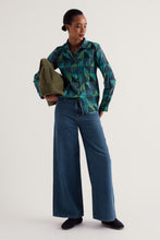 Load image into Gallery viewer, Seasalt B-Wm39616-38404 Larissa Shirt
