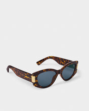 Load image into Gallery viewer, Katie Loxton Klsg085 RIMINI SUNGLASSES
