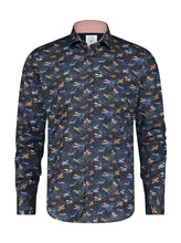 Load image into Gallery viewer, A Fish Named Fred 29.010 shirt aeroplanes
