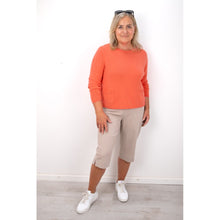 Load image into Gallery viewer, Amazing Woman Jodie Jodie jumper
