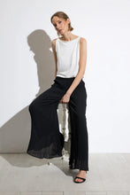 Load image into Gallery viewer, Tinta &amp; Bariloche 3974902 BARILOCHE TROUSERS
