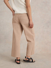Load image into Gallery viewer, White Stuff 441459 TIA WIDE LEG CROP JEANS
