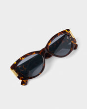 Load image into Gallery viewer, Katie Loxton Klsg085 RIMINI SUNGLASSES
