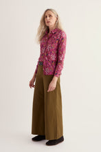 Load image into Gallery viewer, Seasalt B-Wm39616-38428 Larissa Shirt
