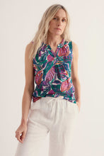 Load image into Gallery viewer, Seasalt B-Wm38024-37991 Purist Vest

