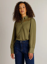 Load image into Gallery viewer, Ivy Beau 4201269 Hanien blouse
