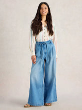 Load image into Gallery viewer, White Stuff 443435 SASHA WIDE LEG JEANS

