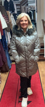 Load image into Gallery viewer, Barbara Lebek 30870052 DOWN JACKET WITH HOOD
