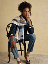 Load image into Gallery viewer, Joules At7058 LANGTREE
