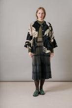 Load image into Gallery viewer, One Hundred Stars Vjkstoblk STORK VELVET JACKET
