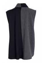 Load image into Gallery viewer, Naya Naw25328 STRIPPED ANGLED WAISTCOAT
