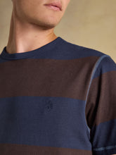 Load image into Gallery viewer, Joules Aw6401 RUGBY CLUB STRIPE NAVY BROWN
