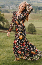 Load image into Gallery viewer, Hope And Ivy 7900 BUNTY MAXI WRAP DRESS
