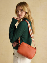 Load image into Gallery viewer, Joules An6490 TRENT ORANGE BAG
