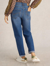 Load image into Gallery viewer, White Stuff 446265 FREYA WEEKEND JEAN
