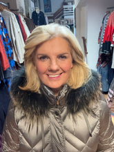 Load image into Gallery viewer, Barbara Lebek 30870052 DOWN JACKET WITH HOOD
