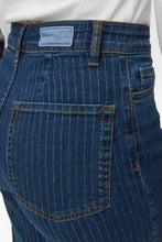 Load image into Gallery viewer, Numph 705833 Nuparis Glam Long Jeans
