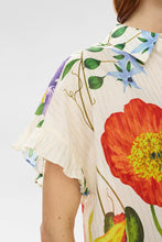Load image into Gallery viewer, Numph 706456 NUBELISA SLEEVELESS SHIRT
