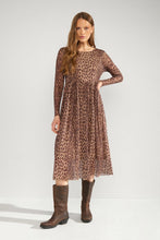 Load image into Gallery viewer, Numph 707369 NUFREJA LIONIS DRESS
