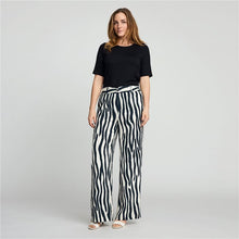 Load image into Gallery viewer, Micha 121 881 Trousers
