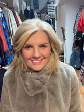 Load image into Gallery viewer, Barbara Lebek 30230052 FAKE FUR JACKET

