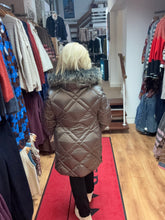 Load image into Gallery viewer, Barbara Lebek 30870052 DOWN JACKET WITH HOOD

