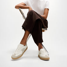 Load image into Gallery viewer, Fitflop A6h THE DASH T-TOE LEATHER/SUEDE
