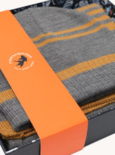 Load image into Gallery viewer, A Fish Named Fred 32.270 SCARF &amp; BEANIE SET
