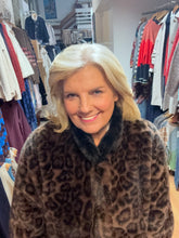 Load image into Gallery viewer, Micha 143 234 LEOPARD FUR COAT
