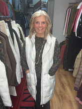 Load image into Gallery viewer, Frank Lyman 264838 Gilet
