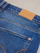 Load image into Gallery viewer, White Stuff 446265 FREYA WEEKEND JEAN

