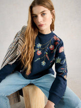 Load image into Gallery viewer, White Stuff 445543 Floral embroidered sweatshirt
